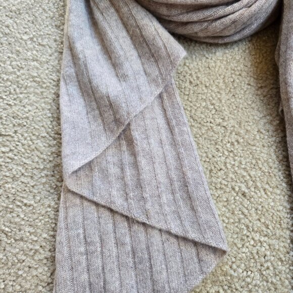 NWOT Halogen Cashmere Ribbed Scarf With Angled Ends Tan Oatmeal - Picture 2 of 10